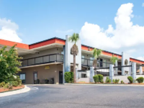 ควอลิตี้ อินน์ แอนด์ สวีทส์ ไอเคน อีสต์ โรงแรมในเอเคน