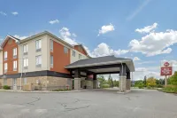 Best Western Plus Muskoka Inn - parking