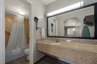 Quality Inn Charleston - West Ashley - 2-Star