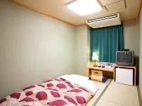 Honjo Station Hotel Honkan Hotel a Yurihonjō
