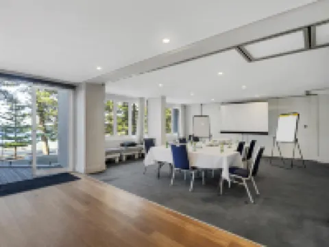 Peppers Manly Beach Hotels in Manly