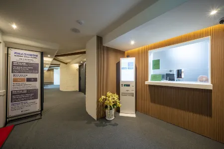 Changwon Sangnam-Dong Hotel T.T Отели рядом со станцией Changwonjungang Railway Station