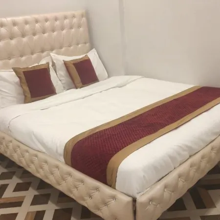 Hotel Eagle Top 1