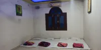 Royal Guest House, Gaya - Schlafsaal (ohne Klimaanlage)