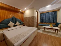 Brightland Hotel Near Mall Road Các khách sạn gần Chadwick Falls