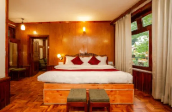 Hotel Holiday Home International - by  Vivaan - مطابخ