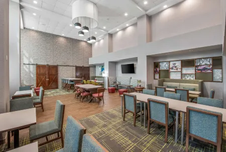 Hampton Inn & Suites Dallas Allen Отели в г. Аллен