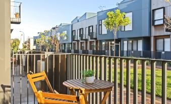 Urban Rest Port Adelaide Apartments