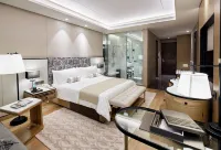The Leela Bhartiya City Bengaluru REVA 대학 주변 호텔