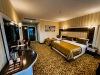 Elegance Resort Hotel & Spa Wellness-Aqua Hotels in Tavşanlı Belediyesi