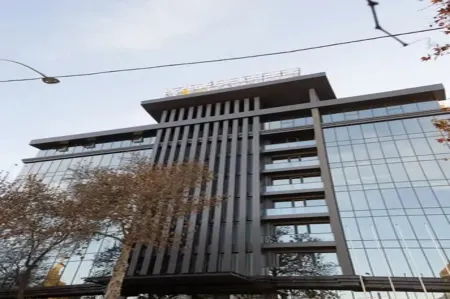 Mir Luxe Plaza
