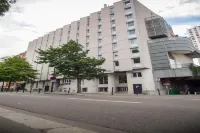 Auberge de Jeunesse HI Paris Le d'Artagnan Hotels near Paris Lyon Station