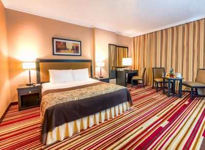 EXECUTIVE SUITES