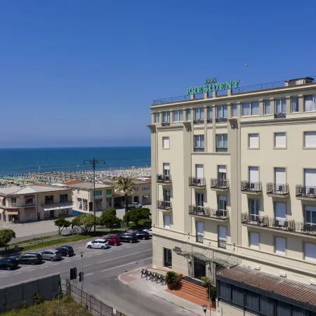 Hotel President