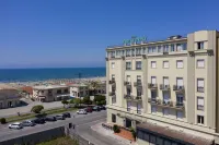 Hotel President - Beach
