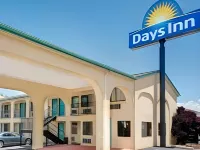 Days Inn by Wyndham Espanola Hotels in Española