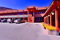 Big Horn Lodge - Motels