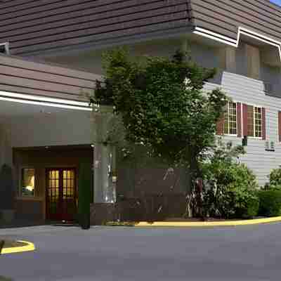 レドモンド イン Hotel Exterior