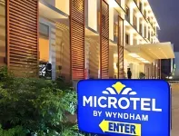 Microtel by Wyndham Acropolis Hôtels à : Quezon City