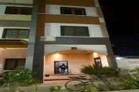 Aadrika Residency & Tandoor N Curry فنادق في Sehmalpur