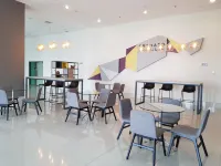 Studio Apartment Connected to Mall at Supermall Mansion Hotels in Wiyung