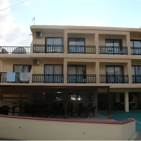 A Maos Hotel Apartments Отели рядом с достопримечательностью «Ayia Napa Harbour»