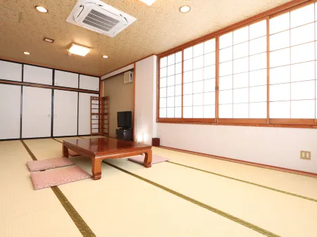 Asashio Отели рядом со станцией JR Araimachi station