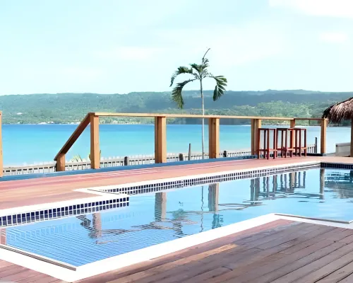 Vanuatu Beachfront Apartments Hotels in Efate
