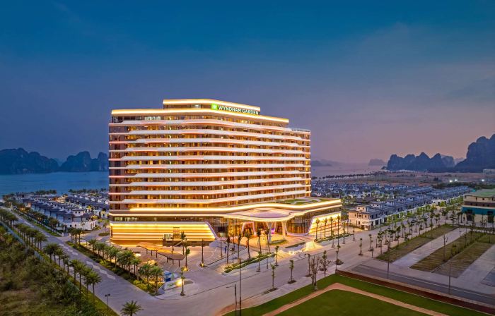 Wyndham Garden Sonasea Van Don