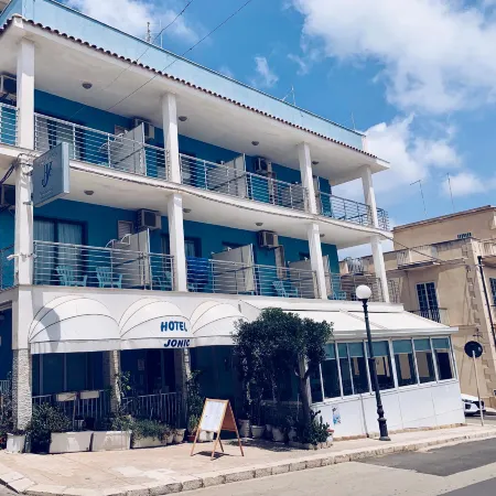 Hotel Jonic
