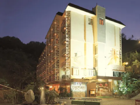 Ku Kuan Hotspring Hotel Hoteles cerca de Wuling Farm