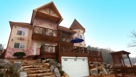 Ongjin Sea View Garden Pension Отели рядом с достопримечательностью «Sindo Island»