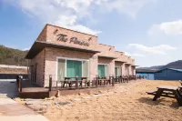 Wanju the Pension First Hotel di Wanju-gun