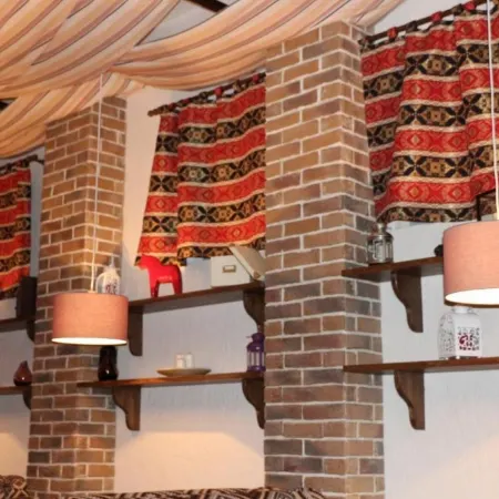 Sunrise Hotel Отели в г. Небуг