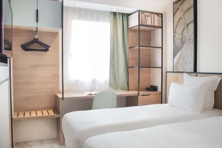 Brit Hotel Blois - le Préma