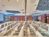 Novotel Krasnoyarsk Center (Новотель Красноярск Центр) - С парковкой