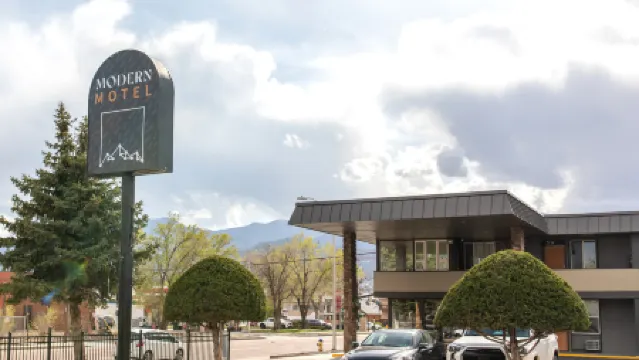 Modern Motel