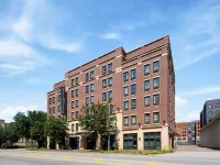 Fairfield Inn & Suites Savannah Downtown/Historic District Hotels near Savannah River