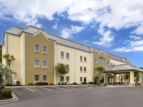 Comfort Suites at the University Hotels in Horry County