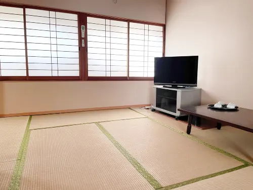 Business Ryokan Wakakusa - parking