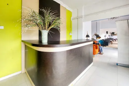 RedDoorz @ Permata Hijau Batu Aji Отели в г. Sagulung