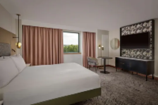 Doubletree by Hilton Sheffield City Hotels near Sheffield Train Station