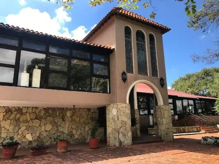 Hotel Chipinque Отели в г. Монтеррей