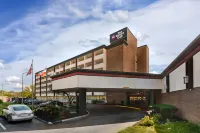 Best Western Premier Kansas City Sports Complex Hotel Hotels near Kansas City Zoo & Aquarium