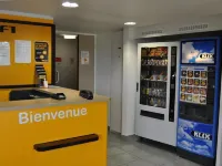 Hotelf1 Orange Centre Echangeur A7 A9 Hotels in Orange
