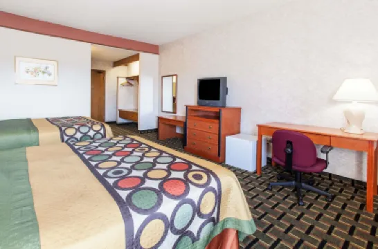 Super 8 by Wyndham Atchison Hotels in Atchison