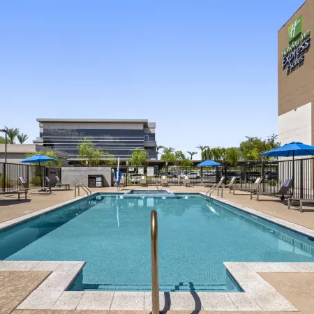 Holiday Inn Express & Suites PHOENIX WEST - TOLLESON by IHG