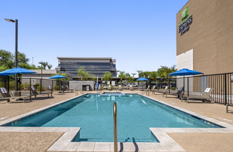 Holiday Inn Express & Suites Phoenix West - Tolleson by IHG photo 2