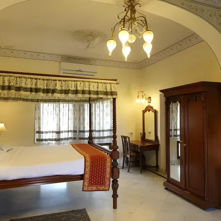 Amar Mahal