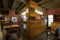 Hotel Helverica
